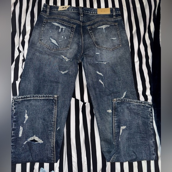 NWT Men’s mnml Ultra Baggy Distressed Denim jeans size 32 - Picture 6 of 12